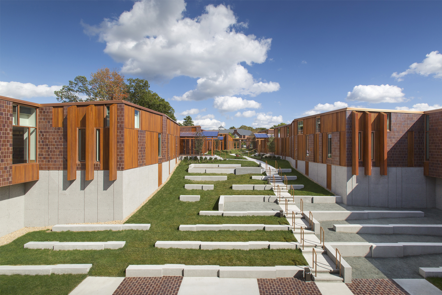 Sloped amphitheater